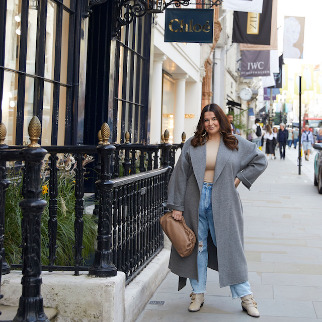 How to Dress your bust — Personal Stylist, London - Styled By Sian